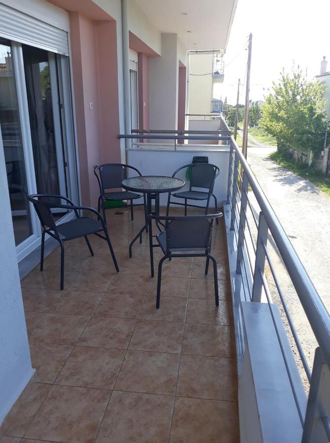 Tassos Apartment Неа Миханиона Екстериор снимка
