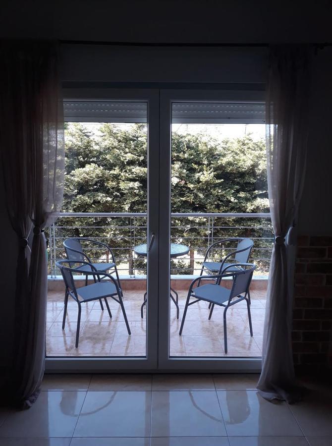 Tassos Apartment Неа Миханиона Екстериор снимка